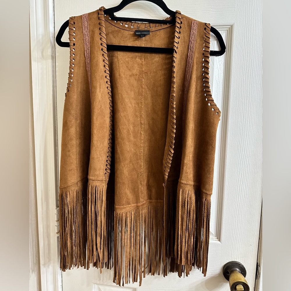 Coco + Carmen suede vest preowned